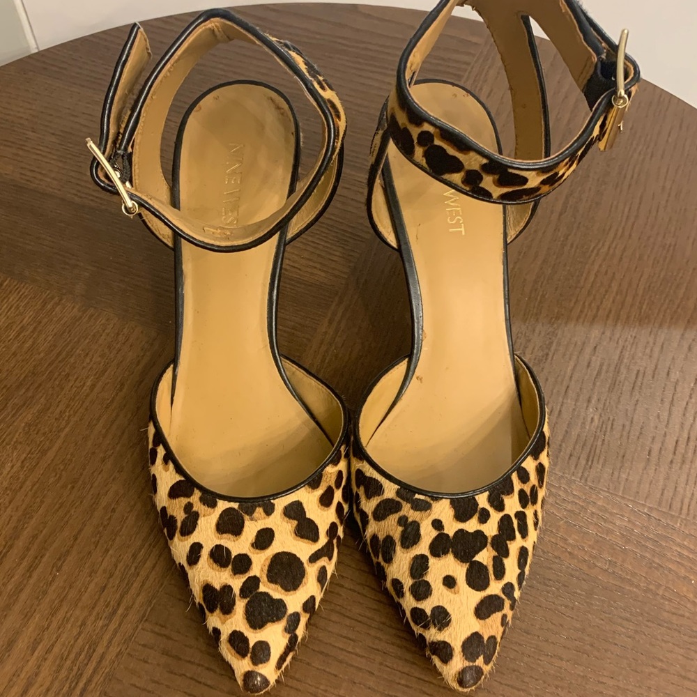 Nine West Leopard Print Pointy Short Heel, Size 8 - image 1